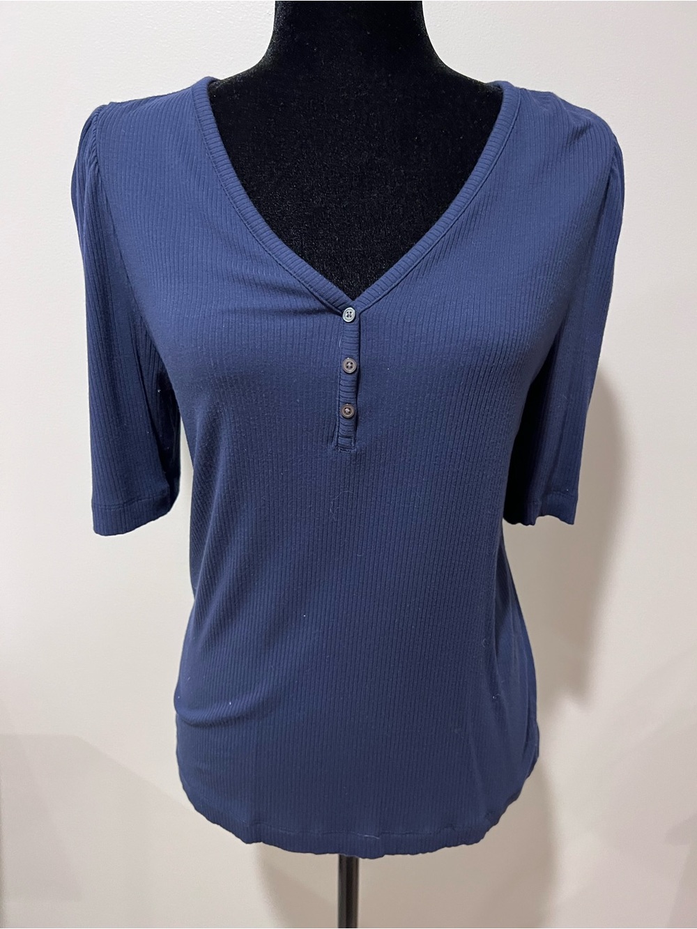 LOFT Women’s Navy Ribbed V-Neck Henley Top
